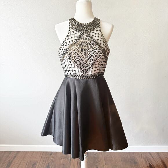 Nox Anabel Glam Beaded Mini Fit n Flare Halter Formal Dress Women’s Size Large - Picture 1 of 14